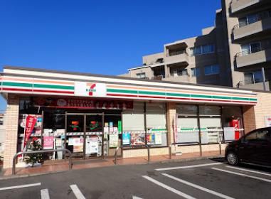 セブンイレブン 狛江駅南店の画像