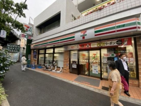 セブン-イレブン 横浜南太田駅前店の画像