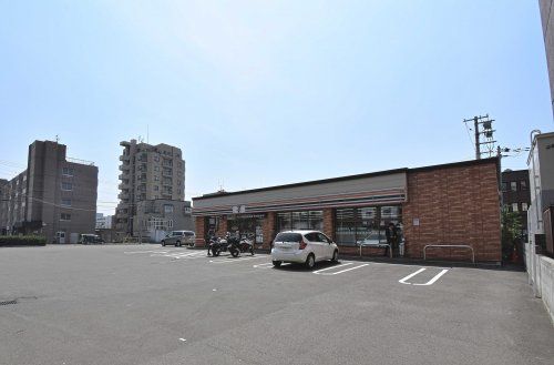 セブンイレブン 札幌平岸3条店の画像