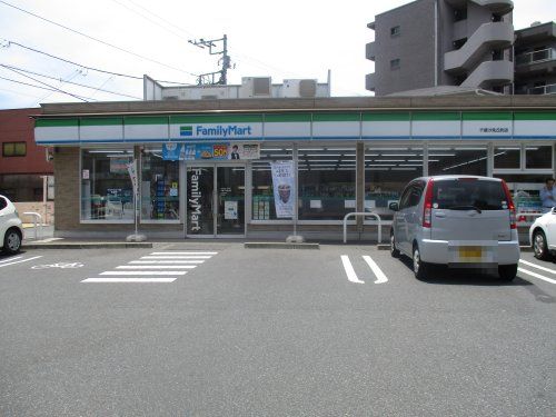 ファミリーマート 千葉汐見丘町店の画像