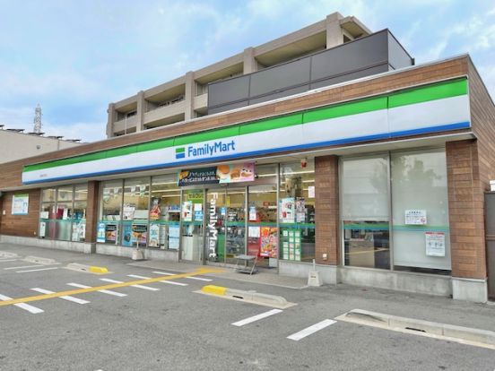 ファミリーマート 尼崎塚口町店の画像