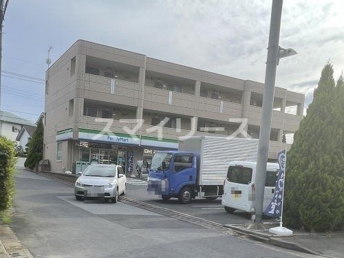 ファミリーマート 柏松葉町七丁目店の画像