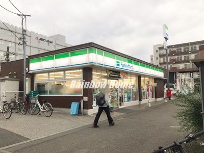 ファミリーマート 南大塚駅北口店の画像