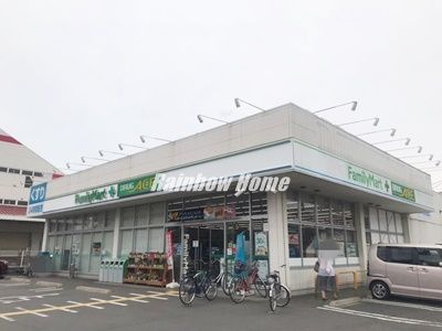 ファミリーマート ドラッグエース鶴ケ岡店の画像