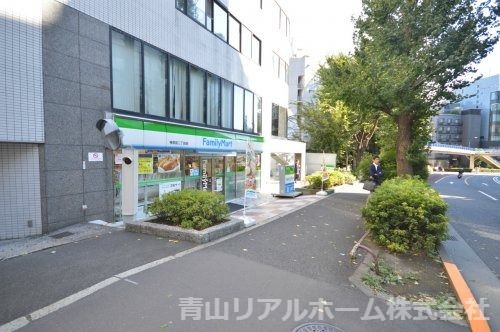 ファミリーマート 神宮前二丁目店の画像