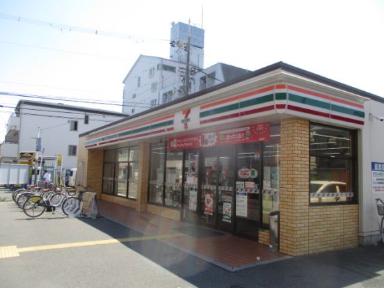 セブンイレブン 大阪中加賀屋3丁目店の画像