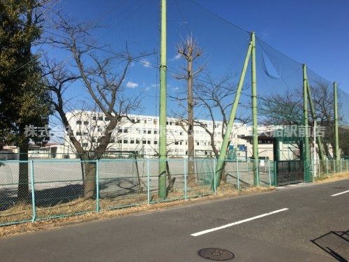 横浜市立日限山中学校の画像