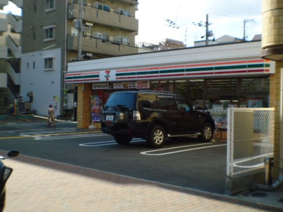 セブン−レブン 神戸上沢通６丁目店の画像