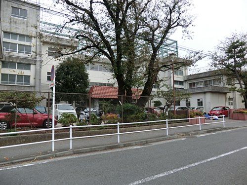 横浜市立万騎が原中学校の画像