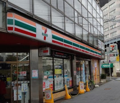 セブンイレブン 野田阪神駅前店の画像