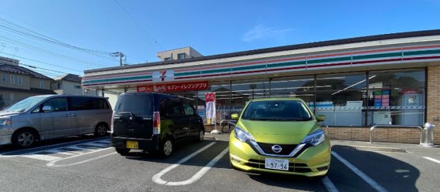 セブンイレブン 千葉園生団地前店の画像