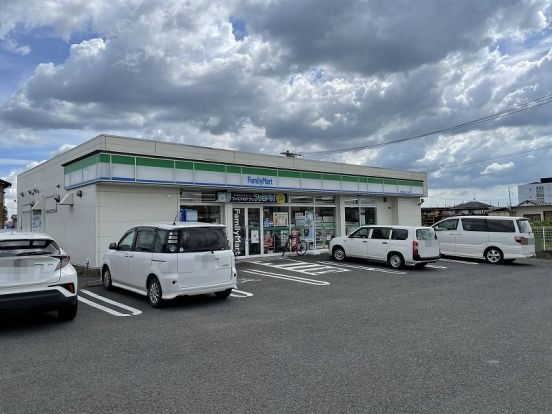 ファミリーマート 各務原にんじん通店の画像