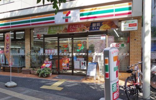 セブンイレブン 大阪鶴野町店の画像