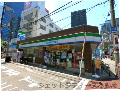 ファミリーマート K2梅田東店の画像