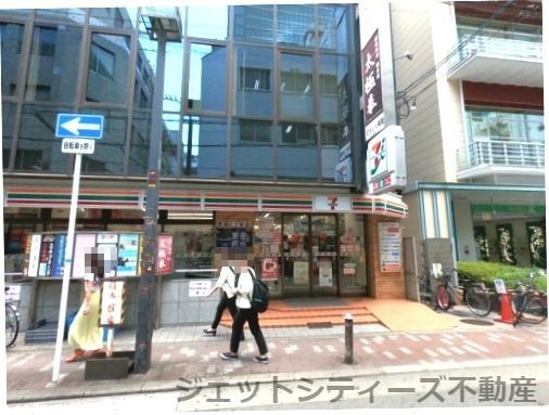 セブンイレブン 大阪芝田2丁目店の画像