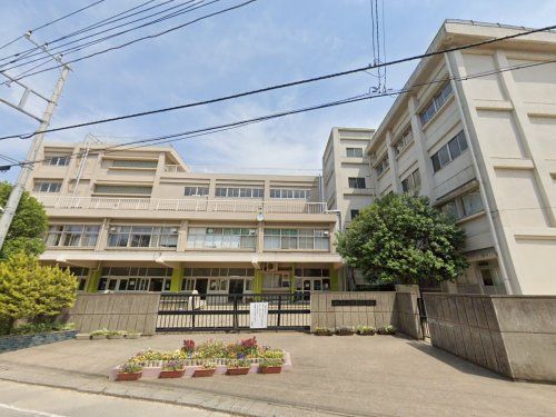 松戸市立六実第三小学校の画像