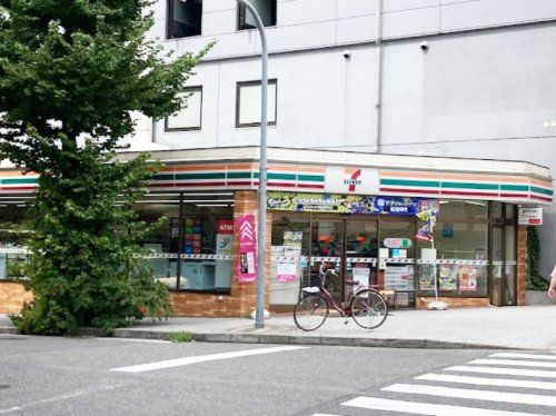 セブンイレブン 大阪谷町2丁目店の画像