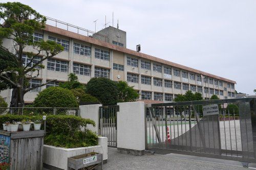 吉野東小学校の画像