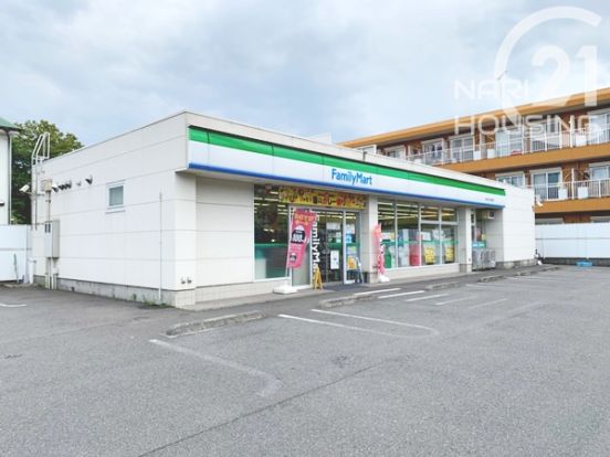 ファミリーマート　羽村富士見公園前店の画像