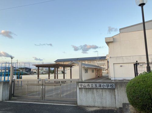 守山市立玉津小学校の画像