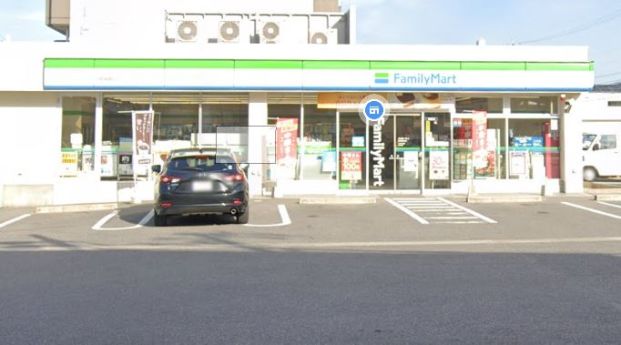 ファミリーマート 緑尾崎山店の画像