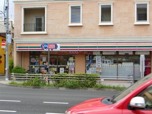 セブンイレブン 板橋大谷口上町店の画像