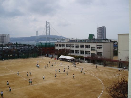 歌敷山中学校の画像