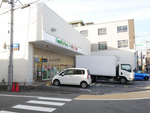 ファミリーマート 薬ヒグチ西陣北店の画像