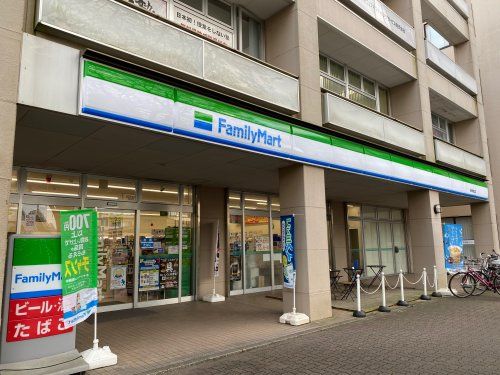 ファミリーマート 成田駅西口店の画像