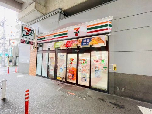 セブンイレブン JR鶴ヶ丘駅前店の画像