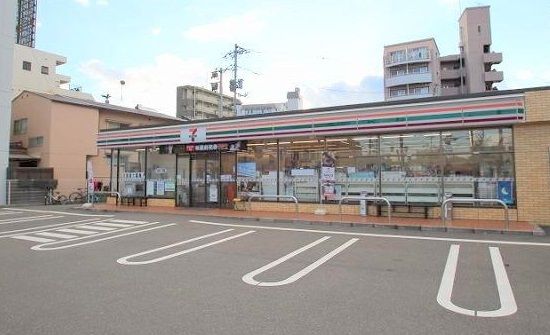 セブンイレブン皆実町6丁目店の画像