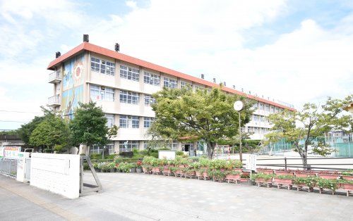 鹿児島市立谷山中学校の画像