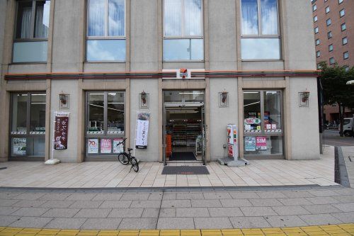 セブンイレブン 札幌南4条西1店の画像