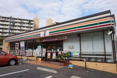 セブンイレブン 川崎久末店の画像