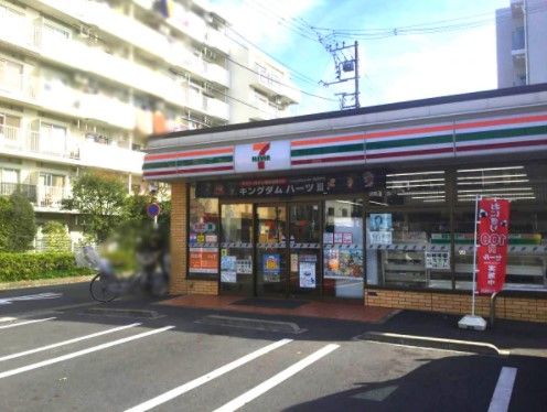 セブンイレブン 川崎二子店の画像