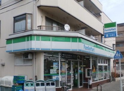 ファミリーマート 川崎坂戸店の画像