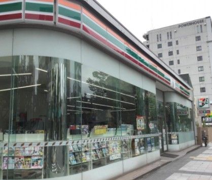 セブンイレブン 川崎さつき橋店の画像