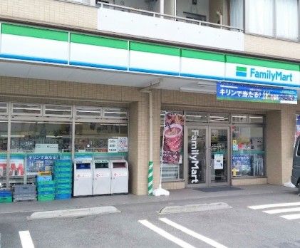 ファミリーマート 横浜神大寺四丁目店の画像