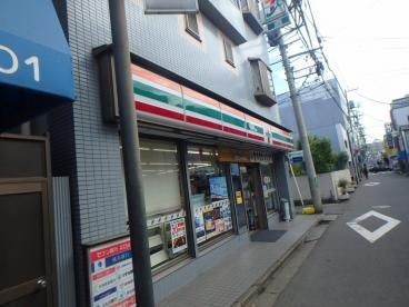 セブンイレブン 苅宿店の画像