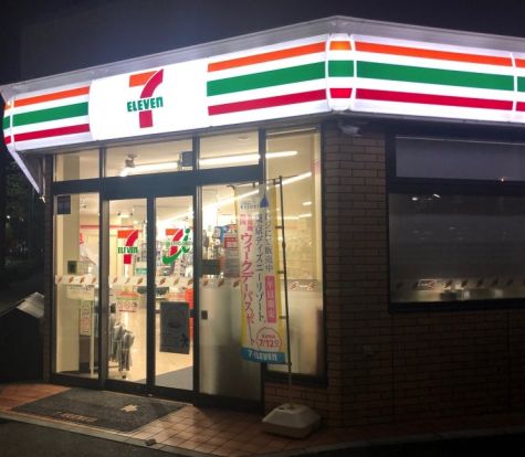 セブンイレブン 川崎今井仲町店の画像