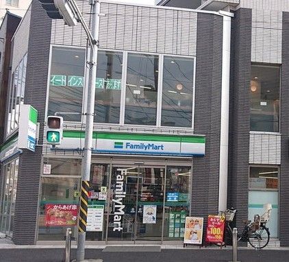 ファミリーマート 横浜西神奈川三丁目店の画像