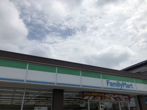 ファミリーマート 大宮駐屯地店の画像