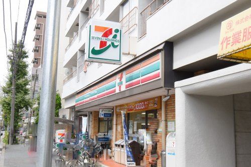 セブンイレブン 横浜高砂町店の画像