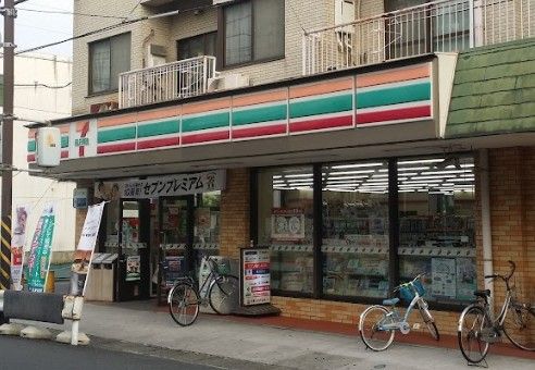 セブンイレブン 川崎神地店の画像