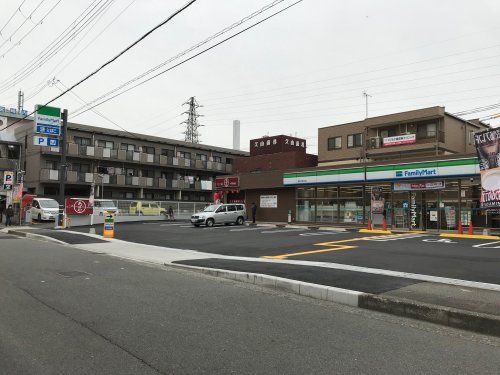 ファミリーマート 東淀川南江口店の画像