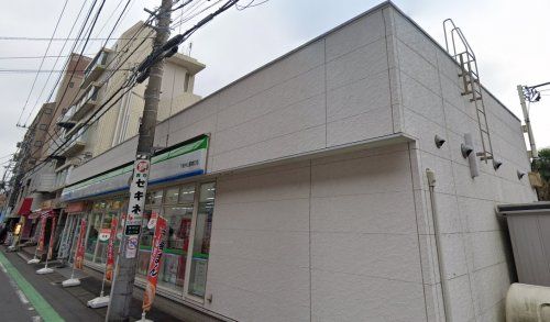 ファミリーマート 下総中山駅南口店の画像