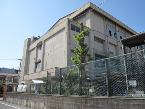 西宮市立瓦林小学校の画像