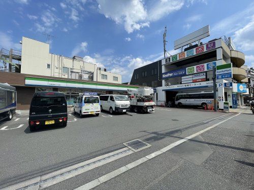 ファミリーマート 板橋前野町三丁目店の画像