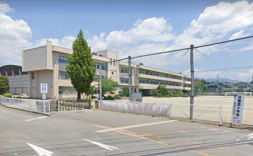 甲斐市立双葉西小学校の画像