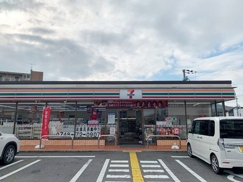 セブンイレブン 湖南三雲店の画像